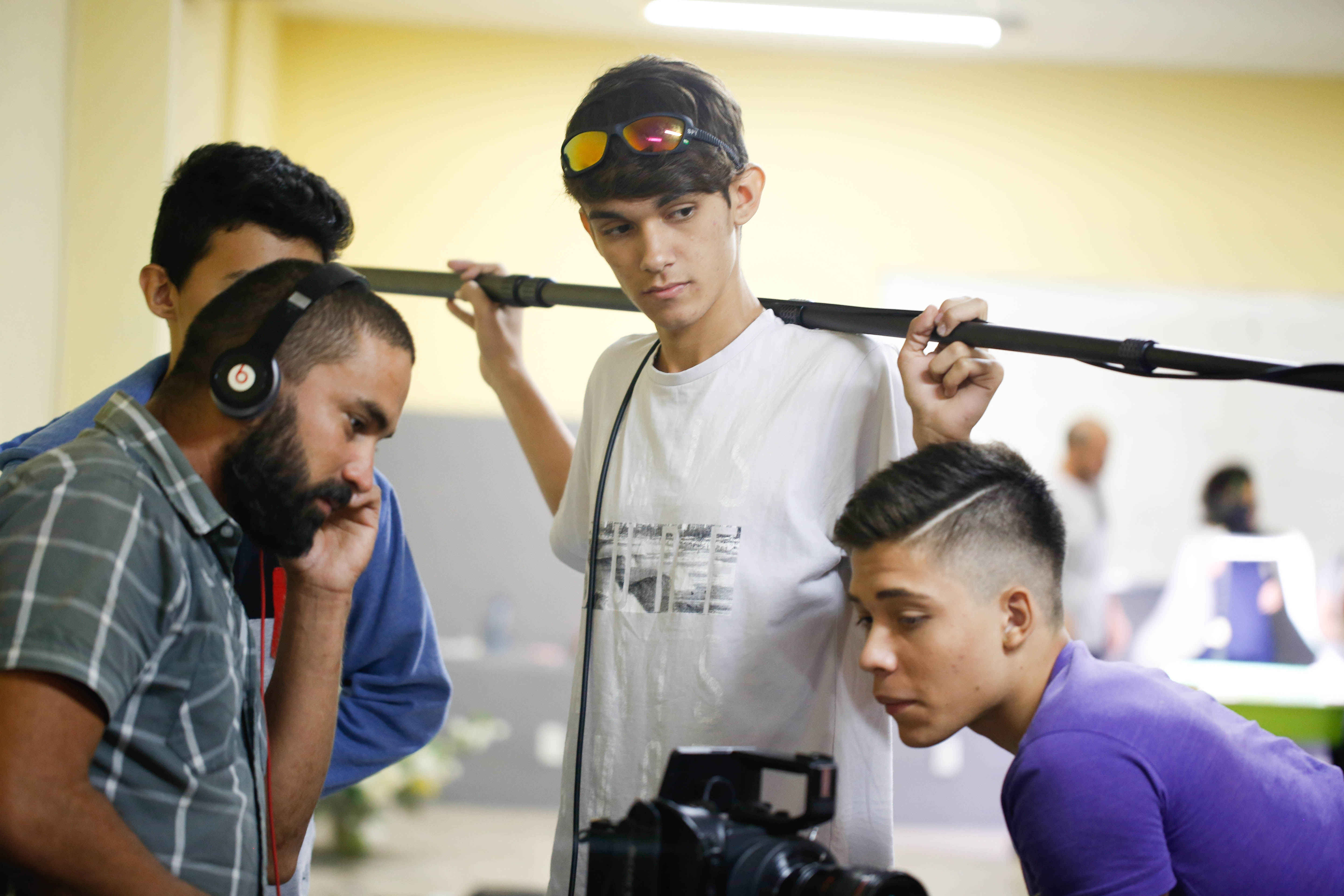 Cine Ecologia realiza mostras com filmes produzidos por alunos de cinco escolas públicas de Fortaleza, com apoio da Secult