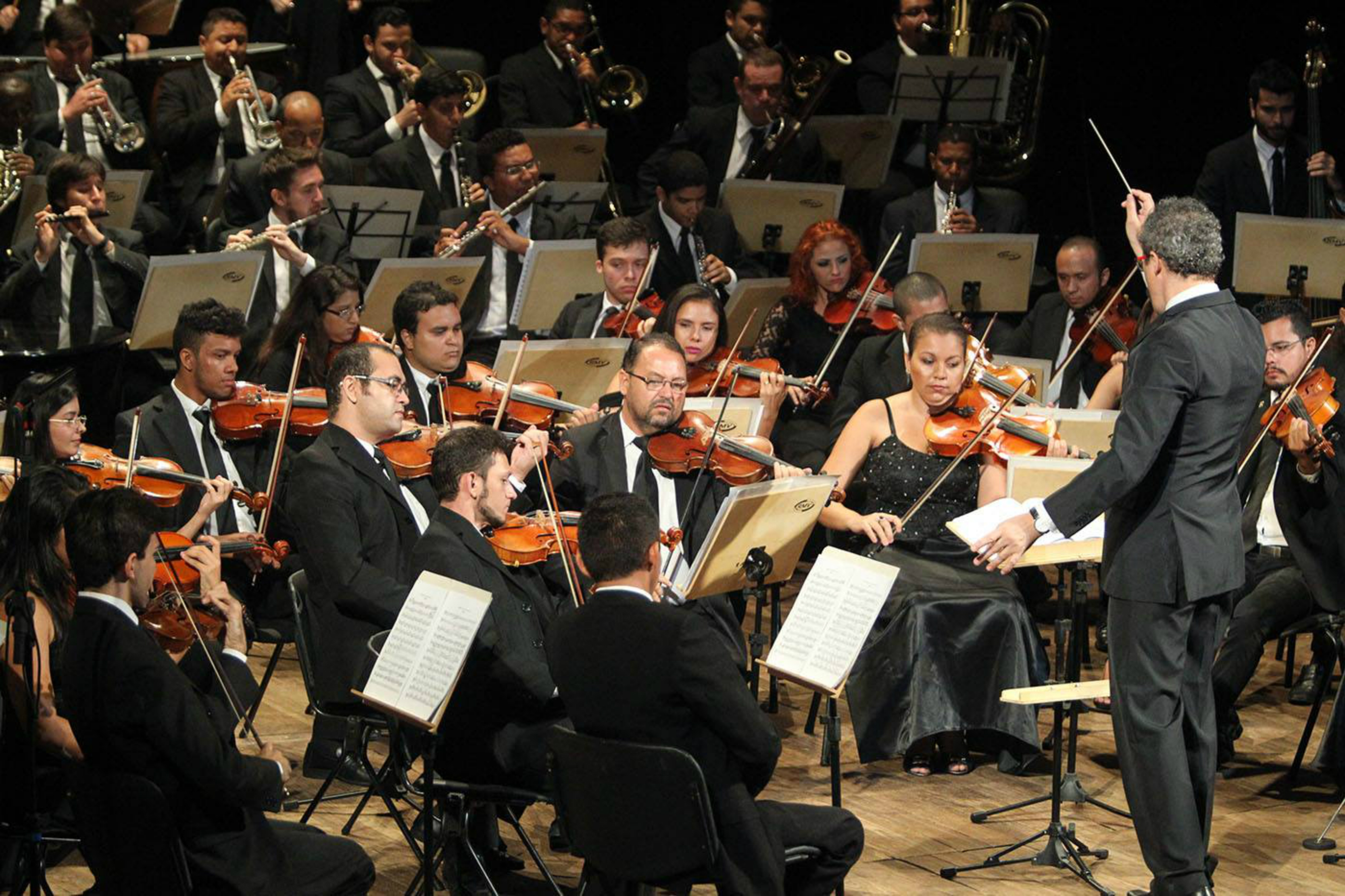 Theatro José de Alencar recebe nesta terça, 29/11, Orquestra Sinfônica da Uece, fechando a temporada 2016 com temas de “Guerra nas Estrelas”, “ET” e outros filmes