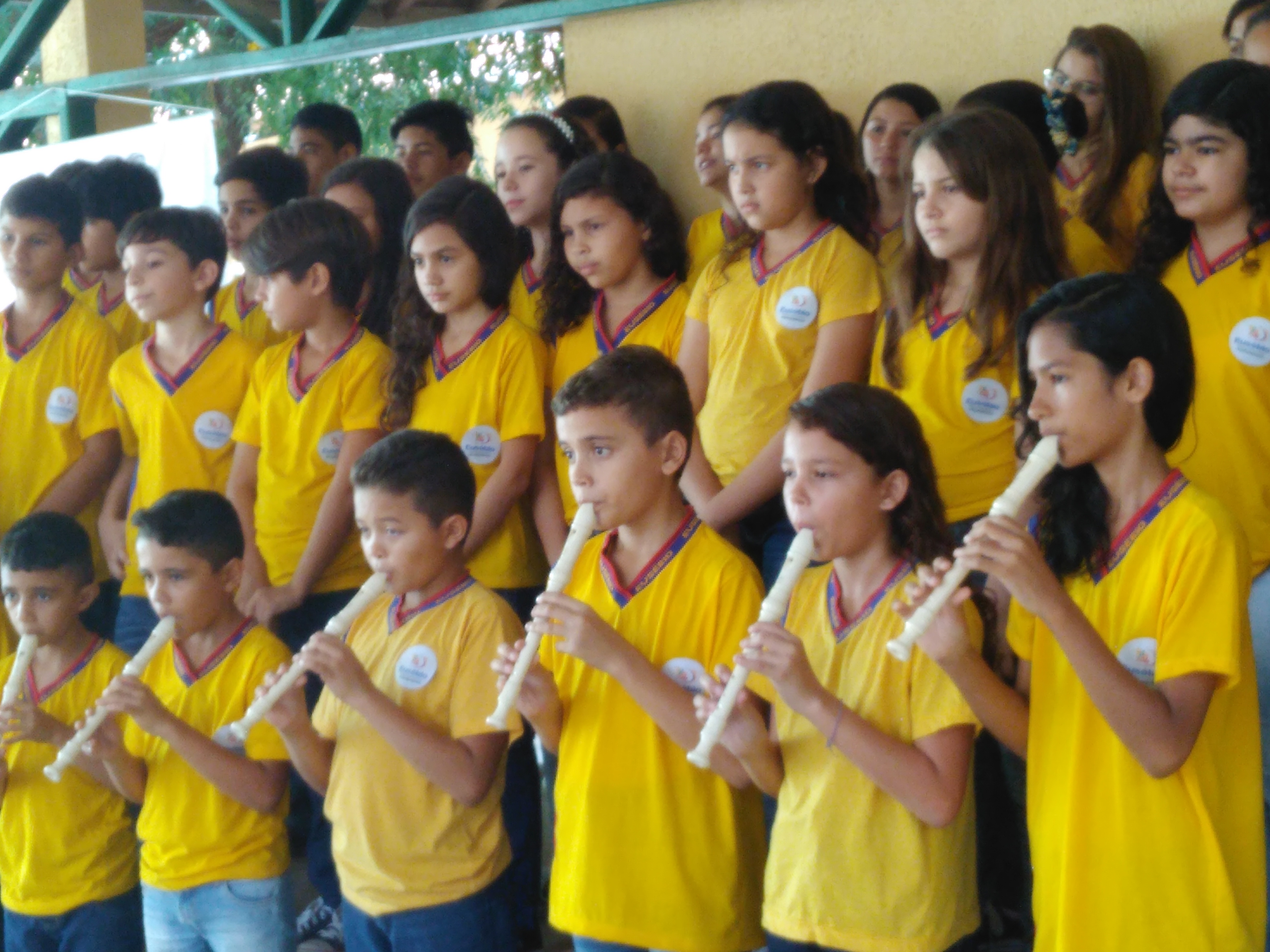 Alunos Do Projeto Um Toque De Vida, que conta com apoio cultural da Secult, se Apresentam em Programação De Natal