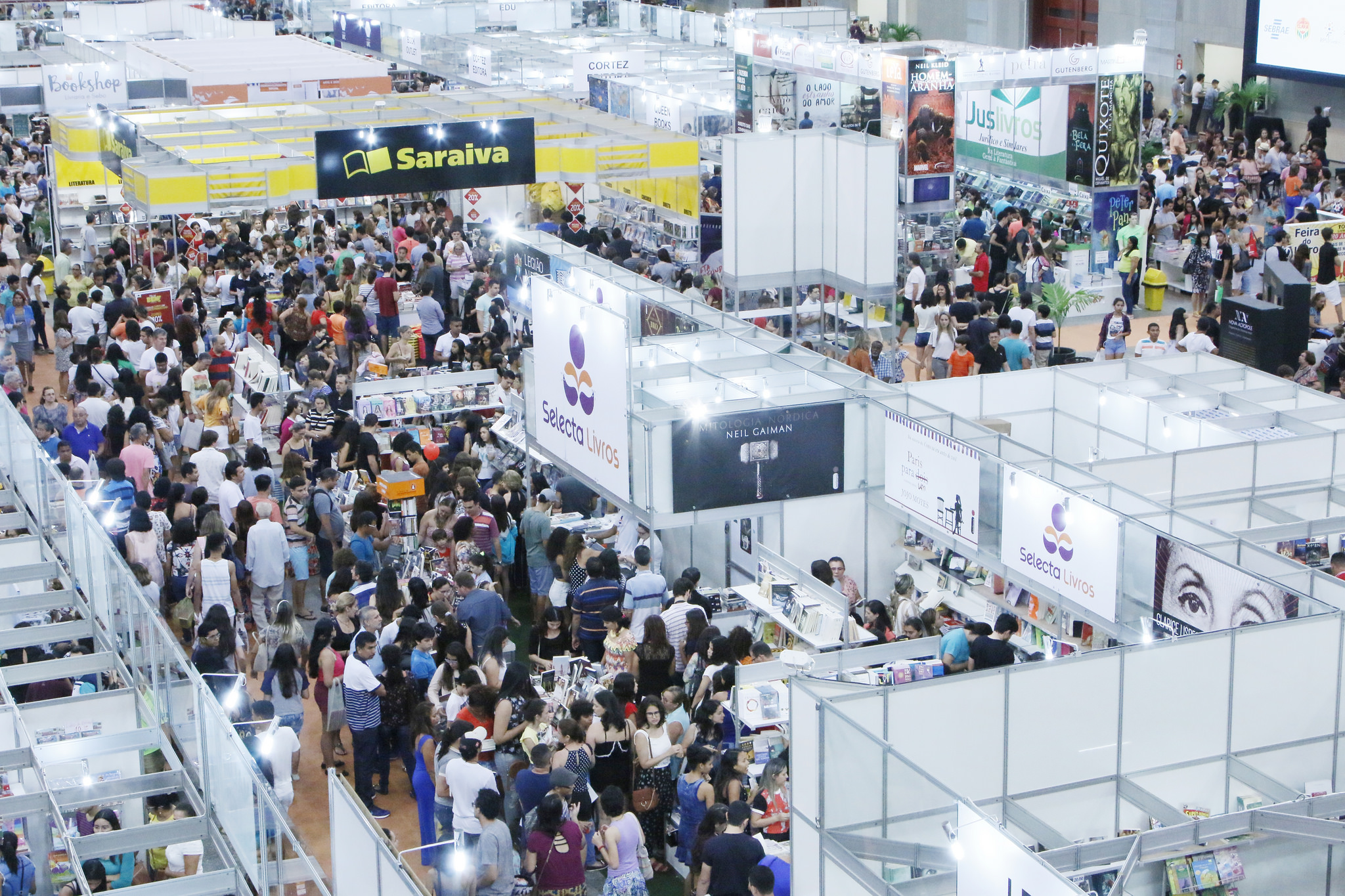XII Bienal Internacional do Livro do Ceará encerra com balanço positivo de visitação e vendas, com público destacando qualidade da programação