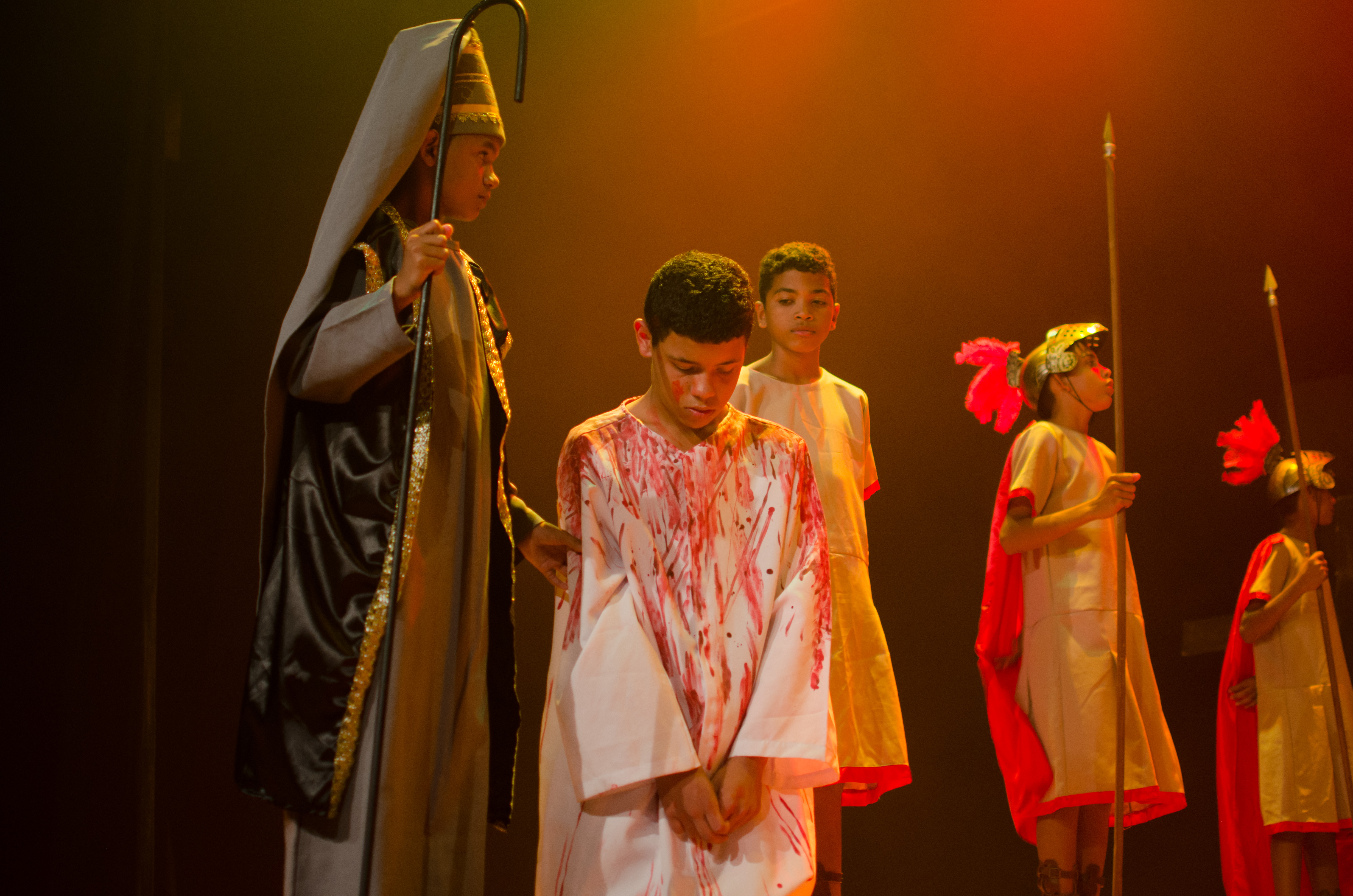 Com apoio da Secult, grupo Sagrada Família encena Paixão de Cristo no TJA, neste domingo, 25/3