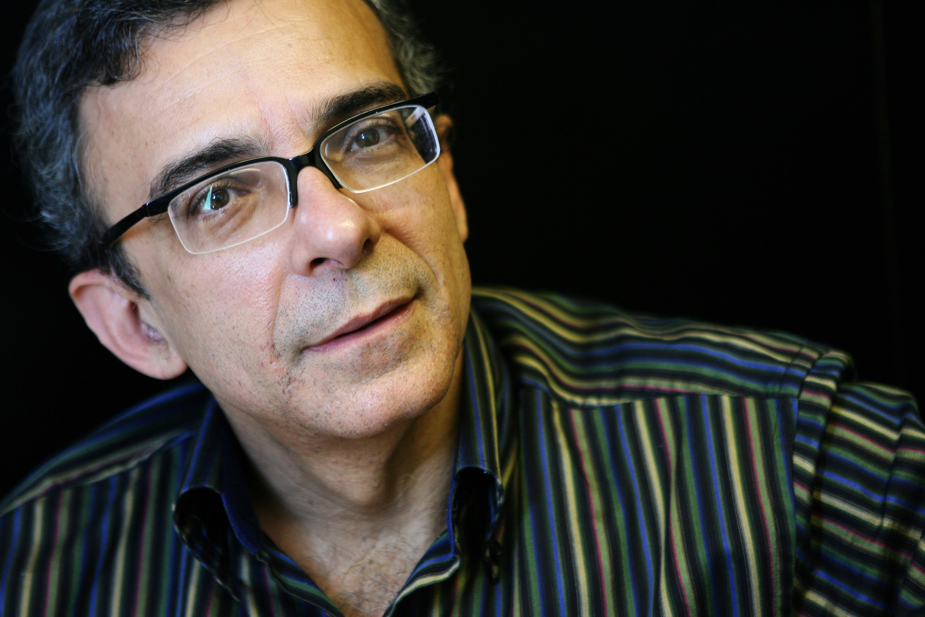 Escritor e diplomata cearense, Márcio Catunda lança novo livro em Fortaleza