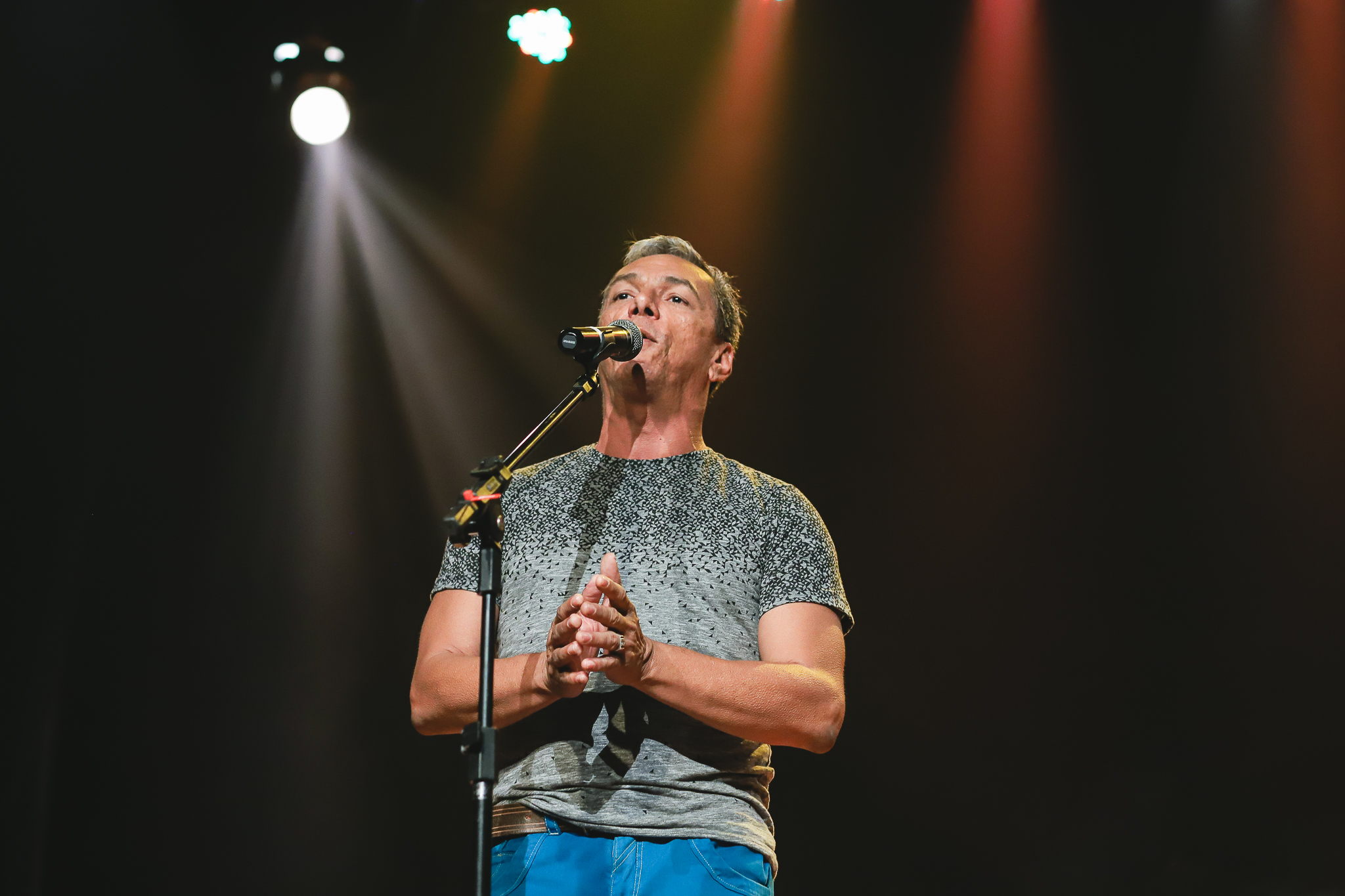 Edmar Gonçalves faz show no São Luiz, comemorando os 20 anos do disco “Bússola”