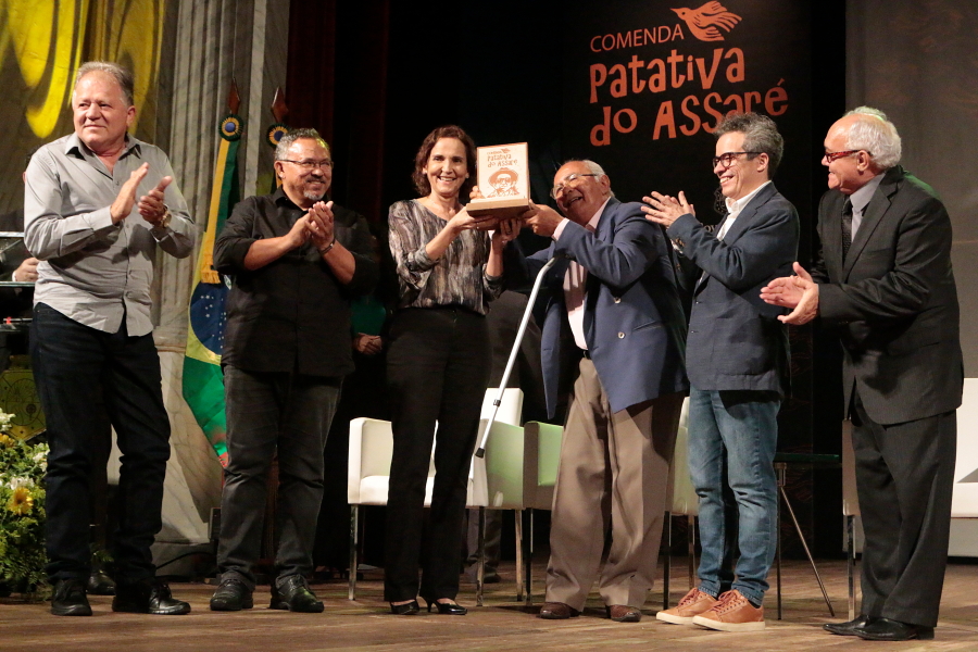 Comenda Patativa do Assaré foi entregue na noite desta terça, 4/6