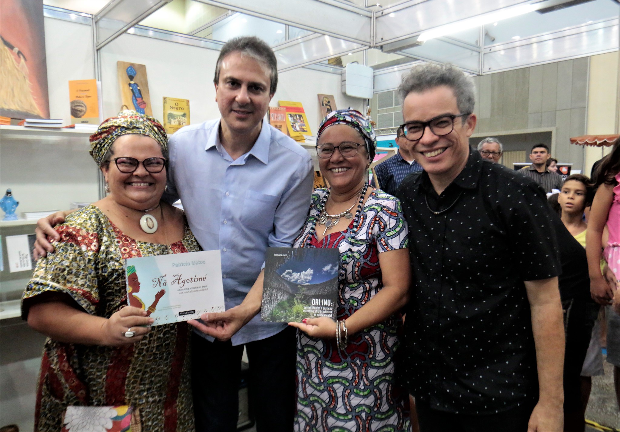 Governador ressalta economia criativa em visita à Bienal Internacional do Livro