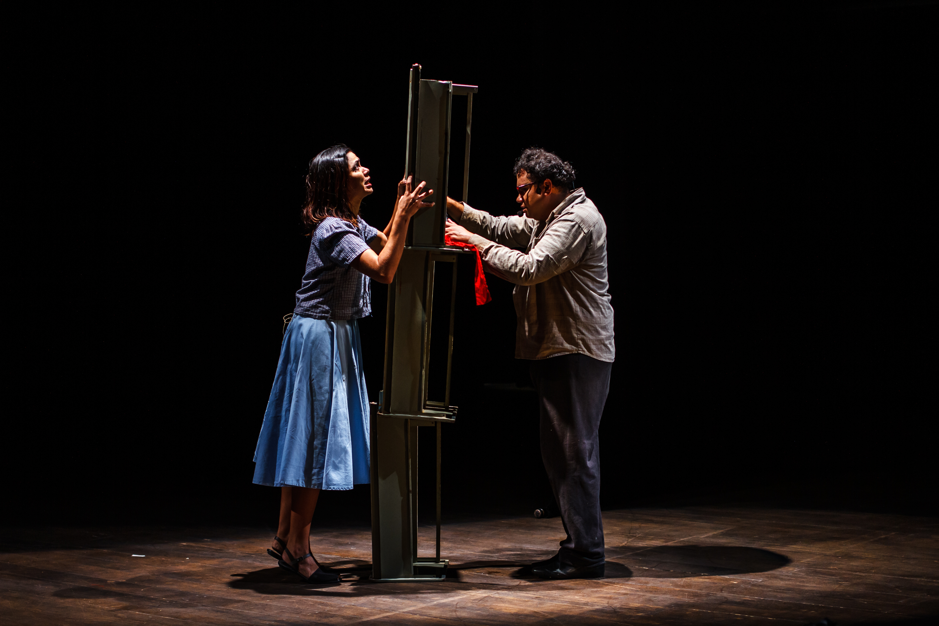 Cineteatro São Luiz exibe espetáculo “Frei Tito: vida, paixão e morte”