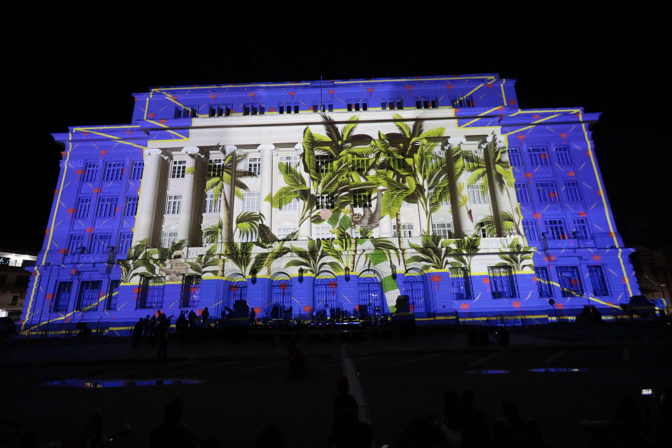 Theatro José de Alencar recebe Festival Internacional de Vídeo Mapping
