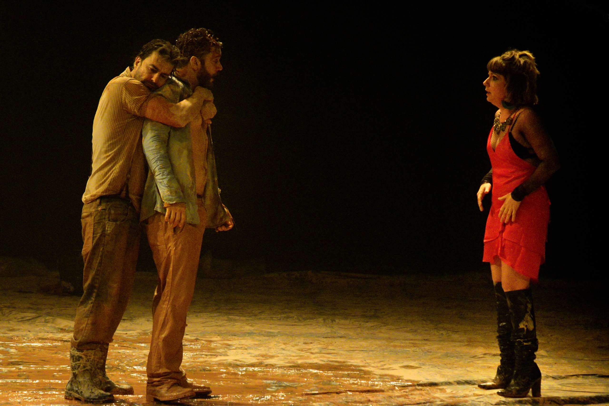 Cineteatro São Luiz recebe o espetáculo “Tom na Fazenda” com o ator Armando Babaioff, em exibição inédita em Fortaleza