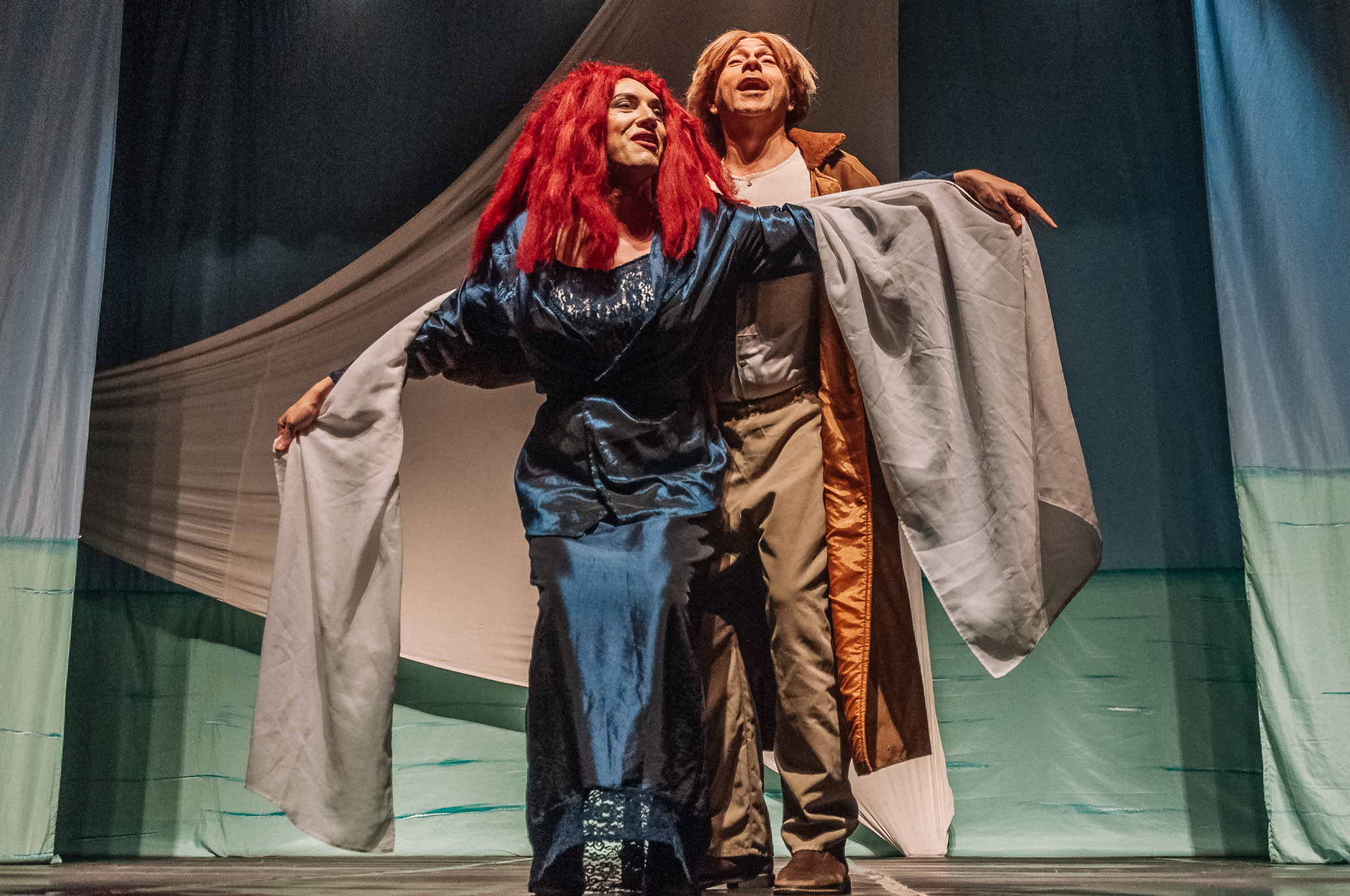 “Tita&Nic: A Comédia”: Espetáculo da Cia. Cearense de Molecagem encerra o “Theatro de Portas Abertas” de março