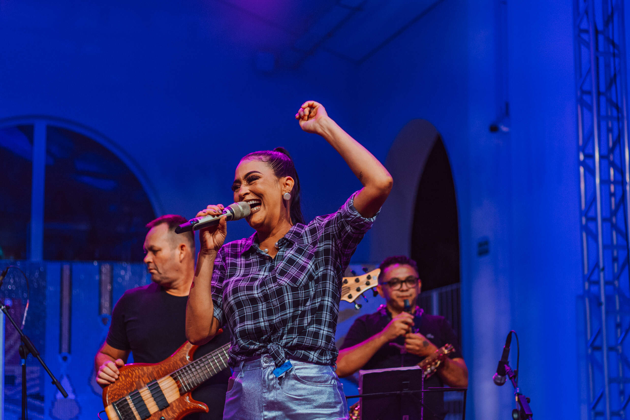 Iara Pamella e Vanessa a Cantora rememoram forró das antigas na Estação das Artes no sábado (26)