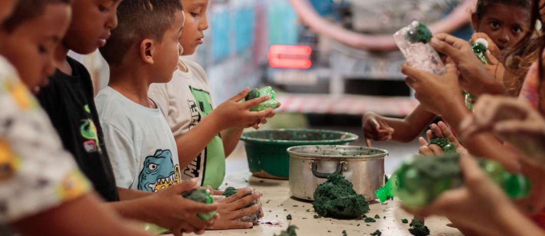 Com apoio da Secult, Mamulengo vira ferramenta de reflexão ambiental e oficinas criativas nas escolas públicas do Ceará