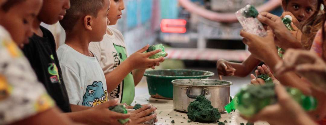 Com apoio da Secult, Mamulengo vira ferramenta de reflexão ambiental e oficinas criativas nas escolas públicas do Ceará