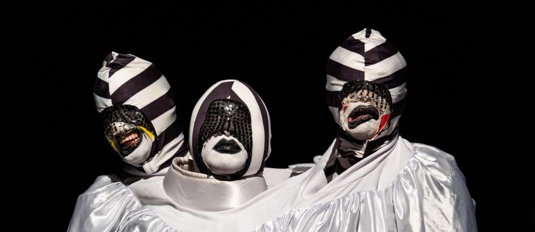 Temporada Cênica de abril integra humor, números circenses e experimentações multilinguagem no Centro Dragão do Mar