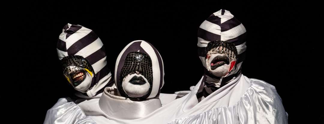 Temporada Cênica de abril integra humor, números circenses e experimentações multilinguagem no Centro Dragão do Mar