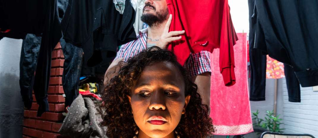 Com apoio da Secult, Cia Teatral Acontece apresenta “Zilda & Valdízia – Negras de Fé”, espetáculo itinerante em formato interativo
