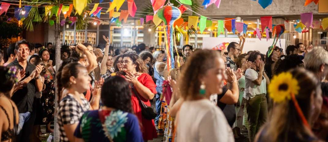 São João da Bece une tradição, gastronomia e forró com Os Muringa e Gabriela Mendes