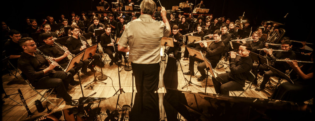 Banda Sinfônica da Uece apresenta concerto inédito no Cineteatro São Luiz com obras de Villa-Lobos e Stravinsky 