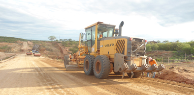 DER inicia obras da rodovia CE-282, no trecho Icó-Icozinho