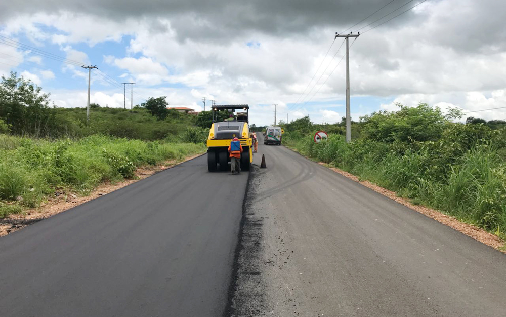 Ceará de Ponta a Ponta: restauração do trecho Iguatu – Jucás chega a 81% de execução