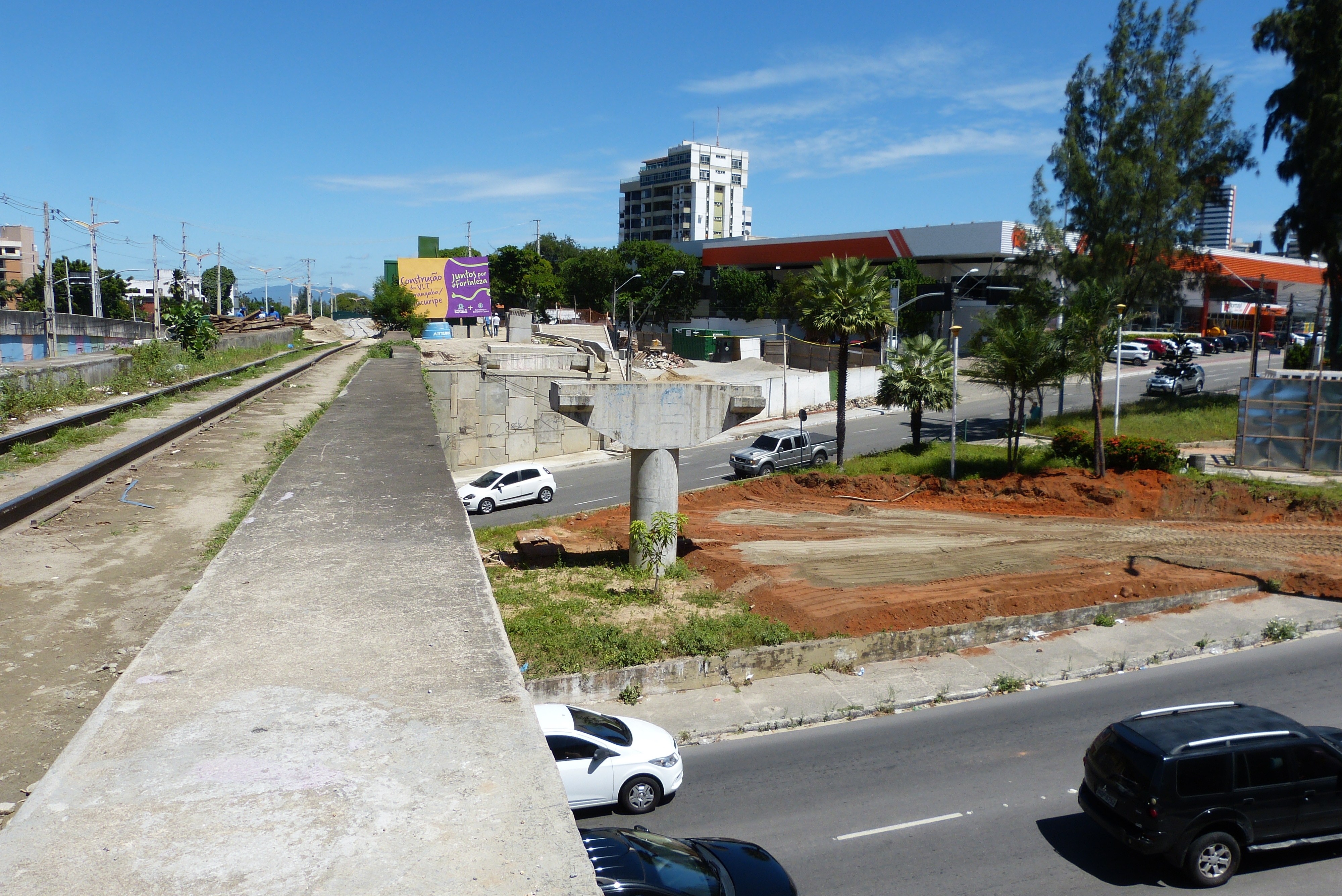 Viaduto na Av. Antônio Sales-etapa da obra modifica trânsito de domingo (3) a terça (5)