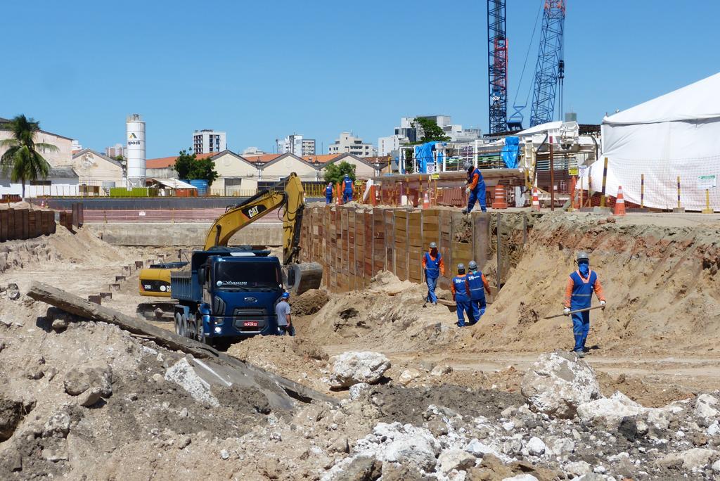 Obras da Linha Leste do metrô avançam no Centro de Fortaleza