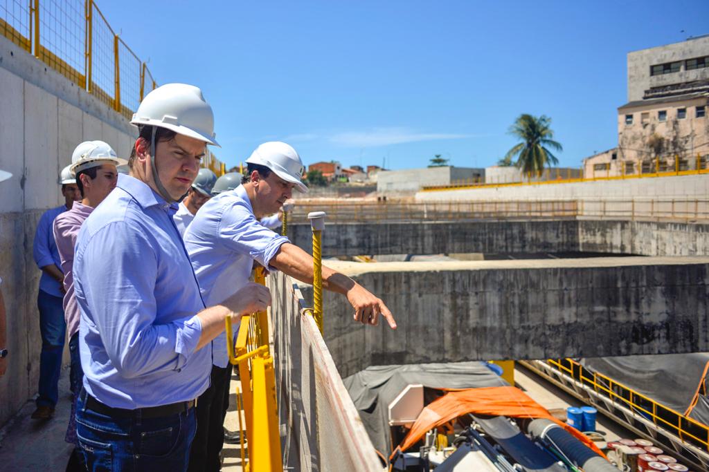 Governador e Ministro do Desenvolvimento Regional visitam obras da Linha Leste