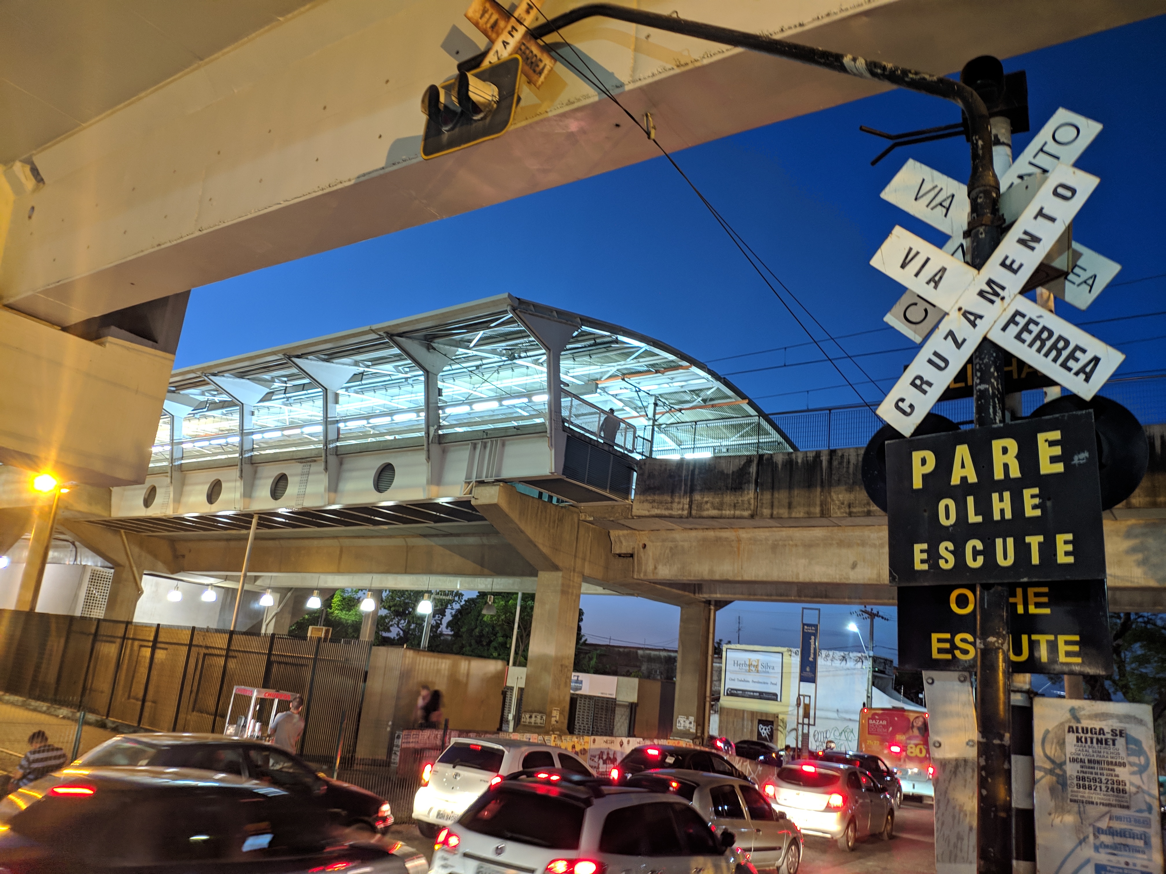 Seinfra, Detran e Metrofor realizam campanha para prevenir acidentes em passagens de nível