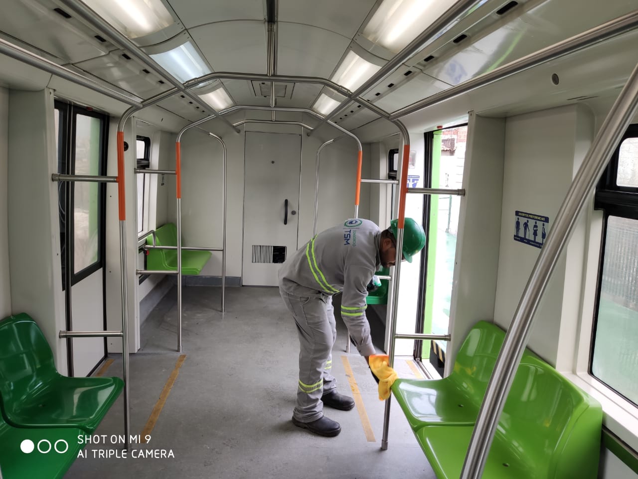 Metrofor realiza limpezas sistemáticas nos trens, campanha informativa e estações terão álcool em gel
