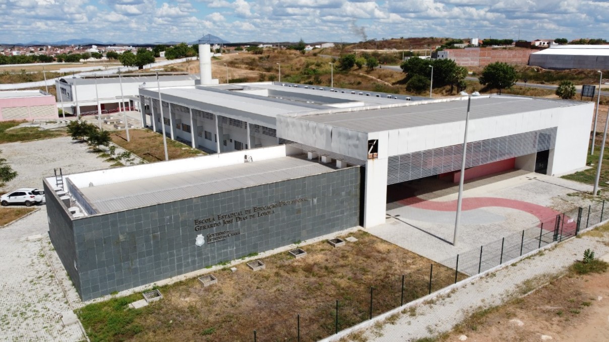Seinfra realiza vistoria técnica para instalação de painéis solares em 32 escolas da rede estadual