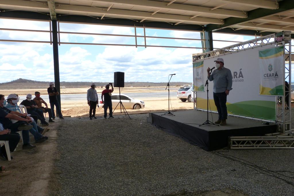 Secretário da Infraestrutura conduz visita guiada às obras do novo Aeroporto Regional de Sobral