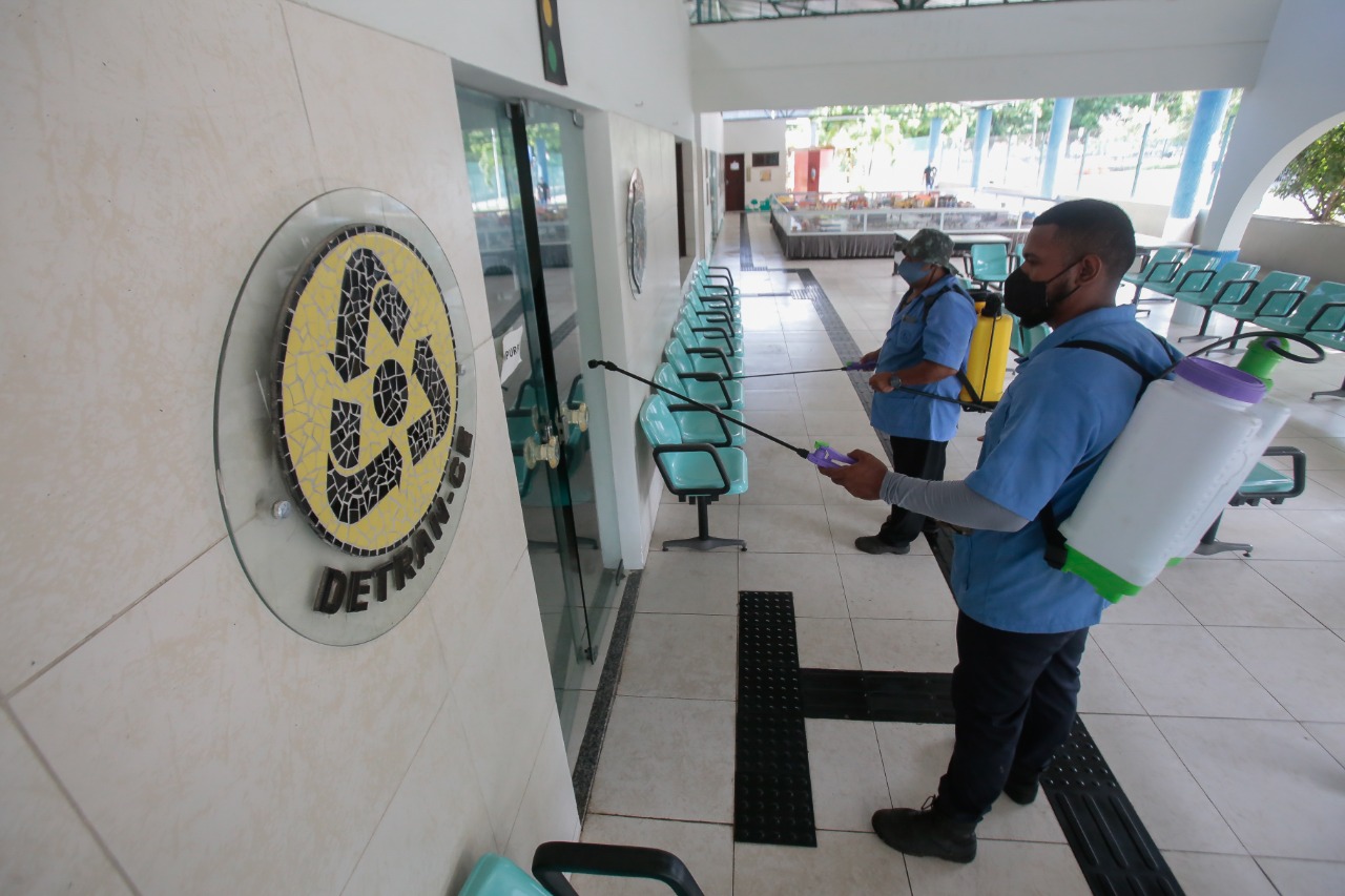 Detran-CE realiza sanitização em unidades de atendimento ao público