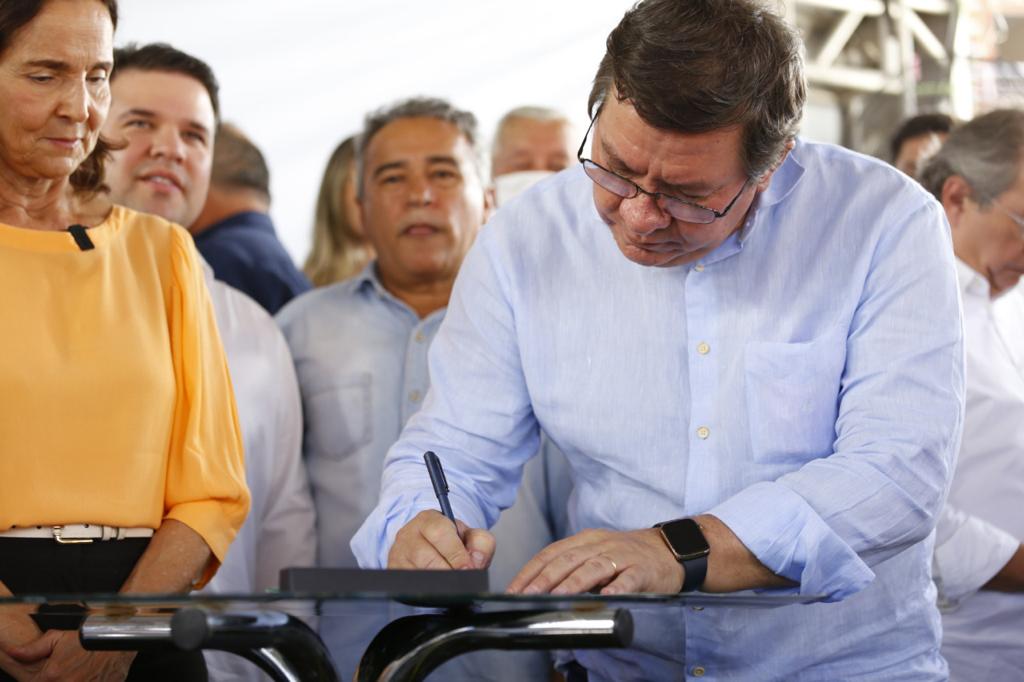 Decreto para implantação do Aeroporto Regional do Vale do Jaguaribe é assinado