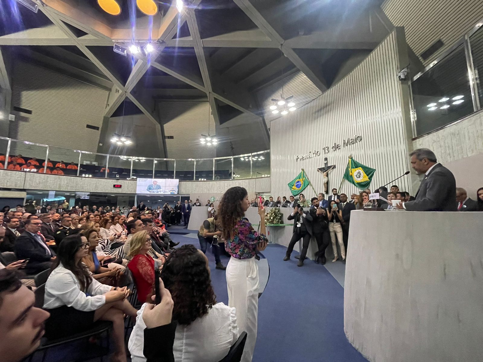 Em leitura da mensagem governamental, Elmano de Freitas destaca hub de hidrogênio verde no Ceará