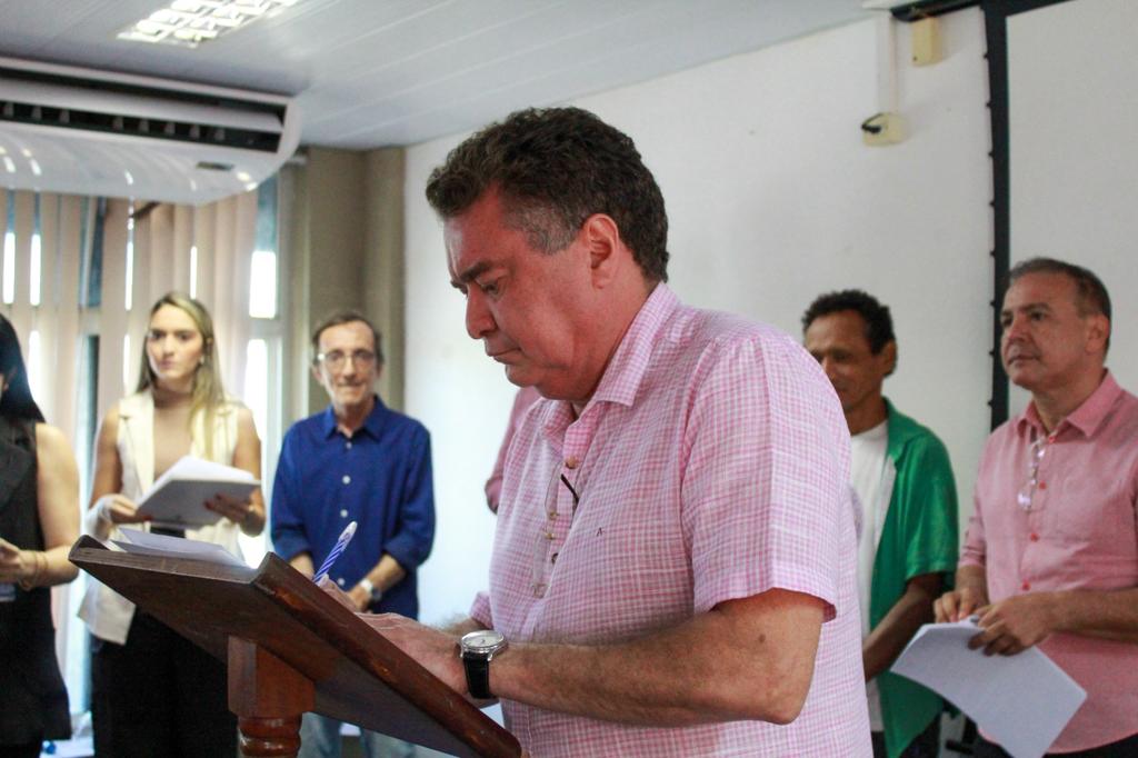 Secretário da Infraestrutura assina Termo de Compromisso de Coleta Seletiva Solidária