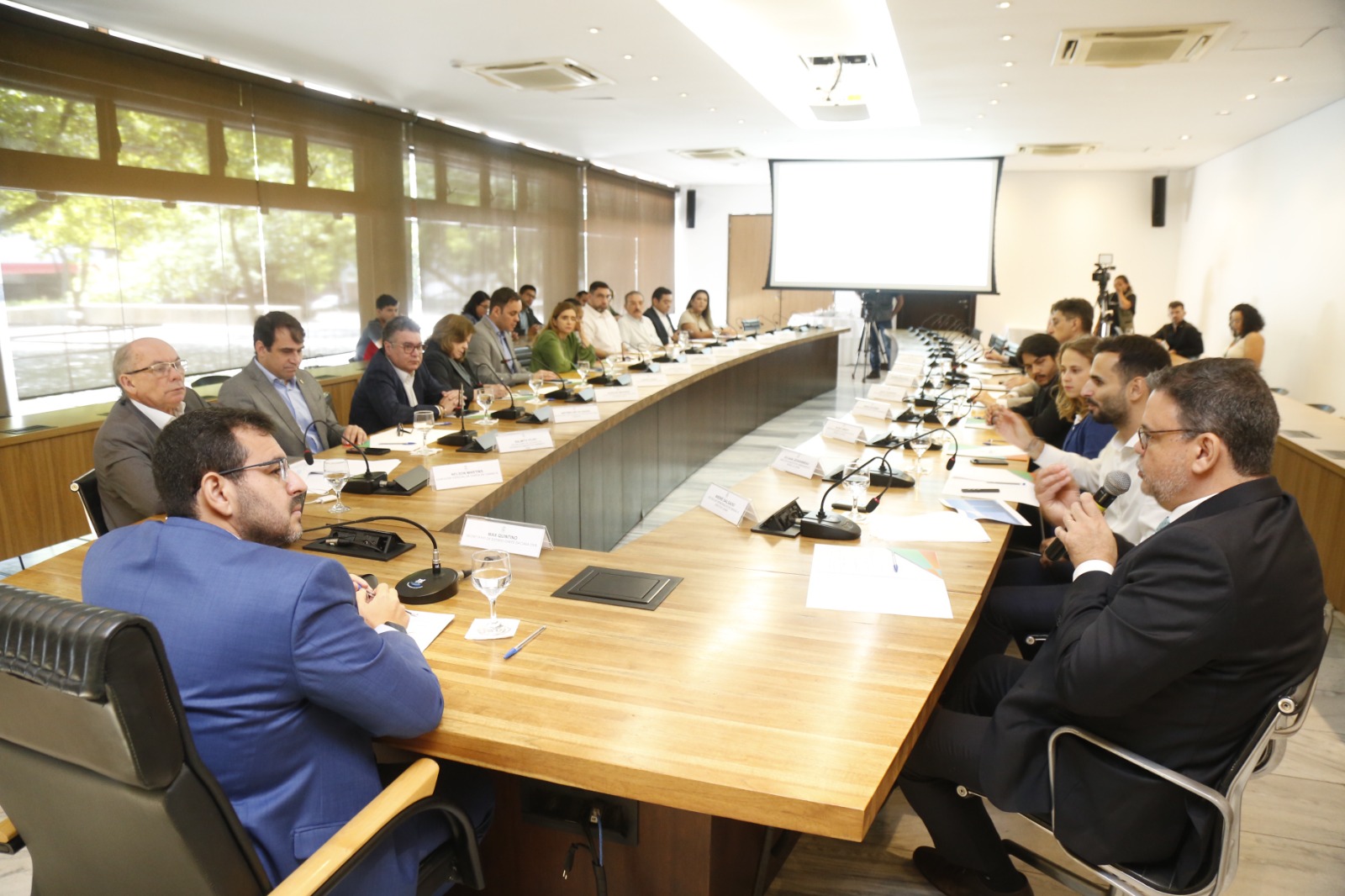 Governo do Ceará assina 32º memorando para produção de H2V com empresa líder global de energia renovável