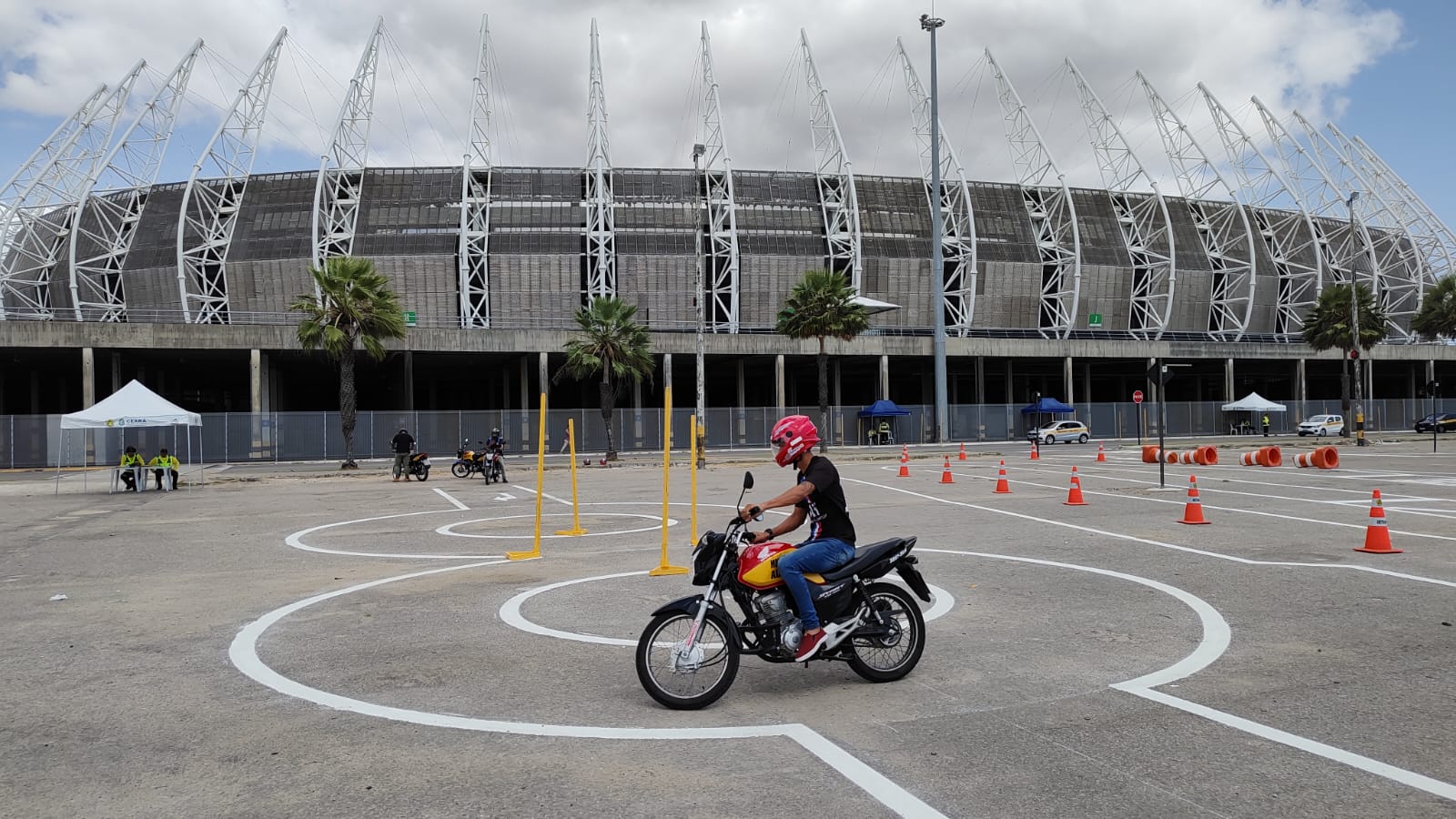 2ª edição do mutirão de serviços do Detran-CE acontece neste sábado (23) no estacionamento da Arena Castelão