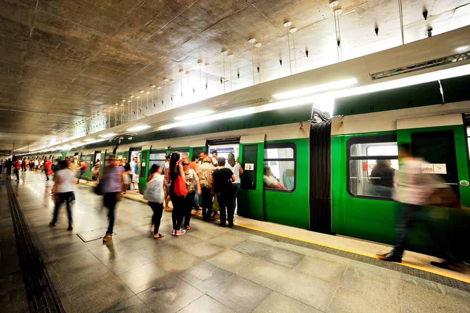 Governador Elmano de Freitas anuncia que aprovados no concurso do Metrofor serão convocados até segunda-feira (23)