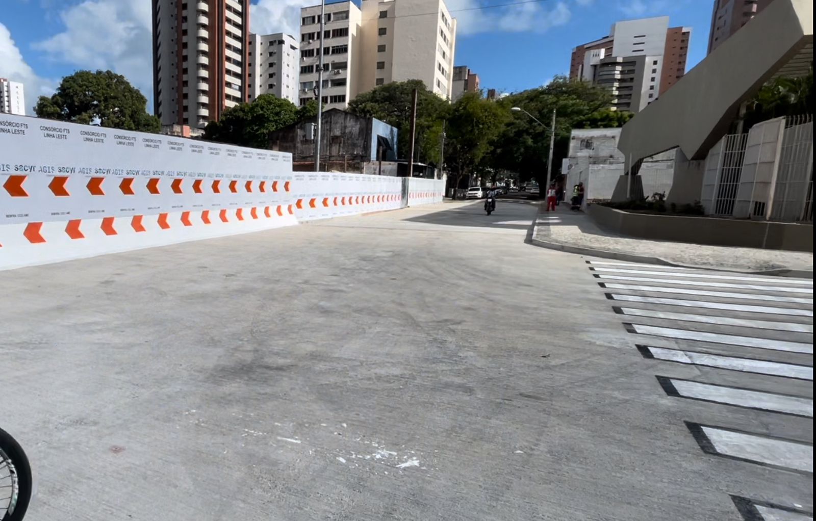 Seinfra libera fluxo no cruzamento da Rua Tibúrcio Cavalcante com Av. Santos Dumont