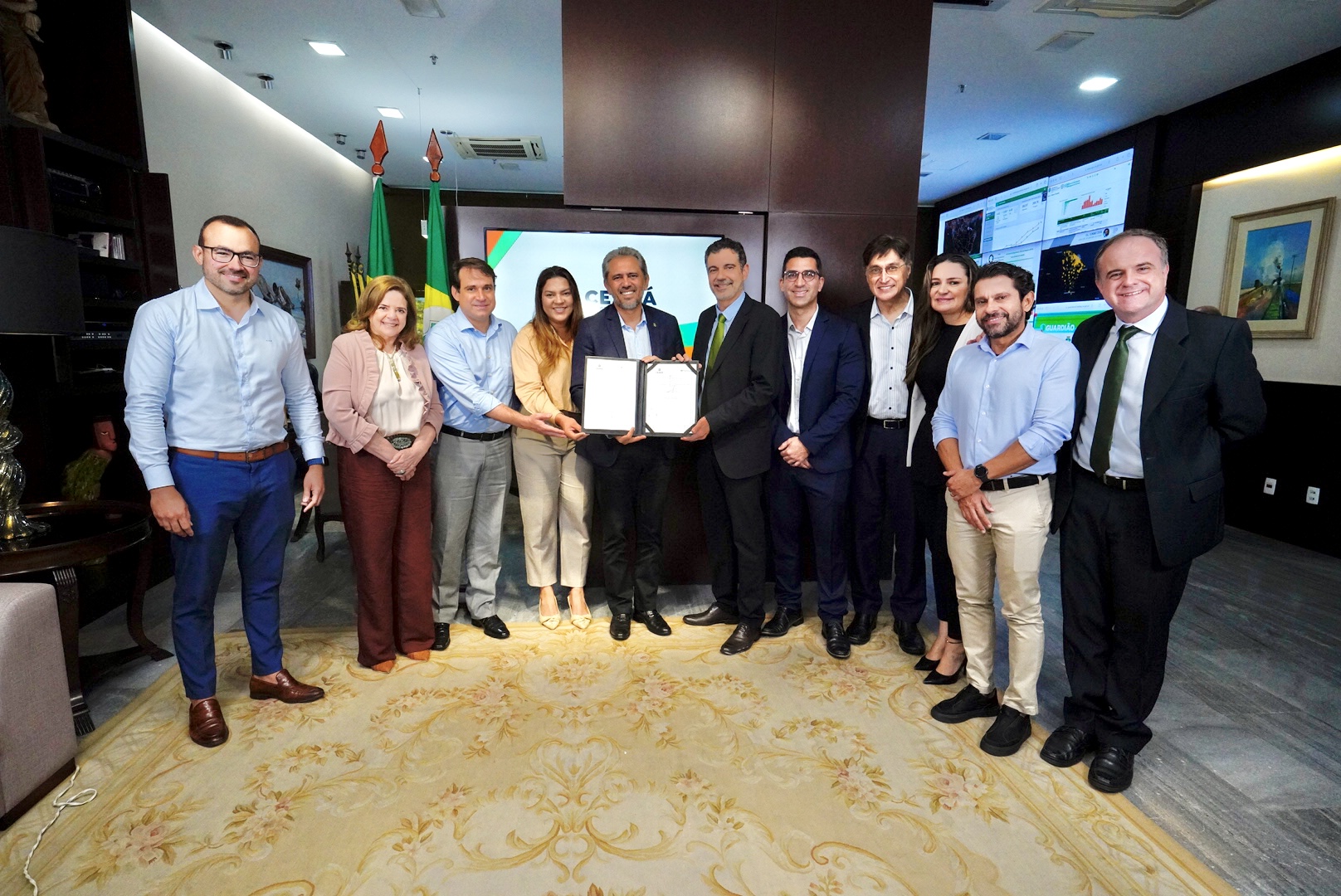 Governo do Ceará e Neoenergia assinam memorando para desenvolvimento de estudos de geração de energia eólica offshore no estado