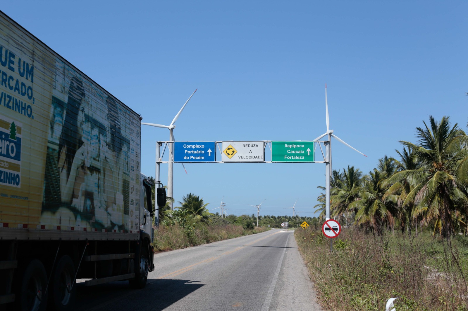 Detran-CE realiza manutenção em sinalizações de quase 1 mil km nas CEs no 1º semestre de 2024