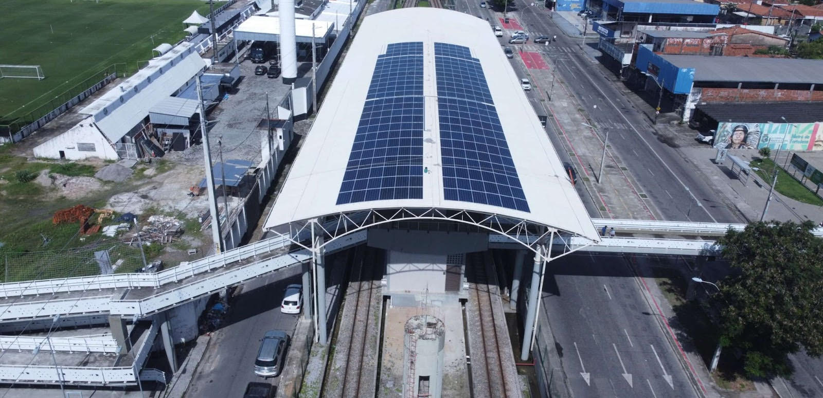Placas solares no Metrofor geram economia anual de quase R$ 250 mil
