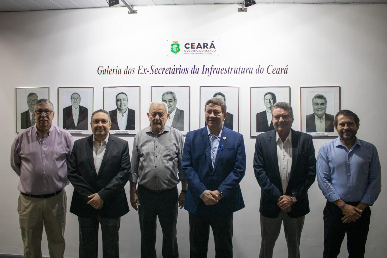Seinfra homenageia gestores com inauguração da Galeria dos Ex-Secretários da Infraestrutura do Ceará