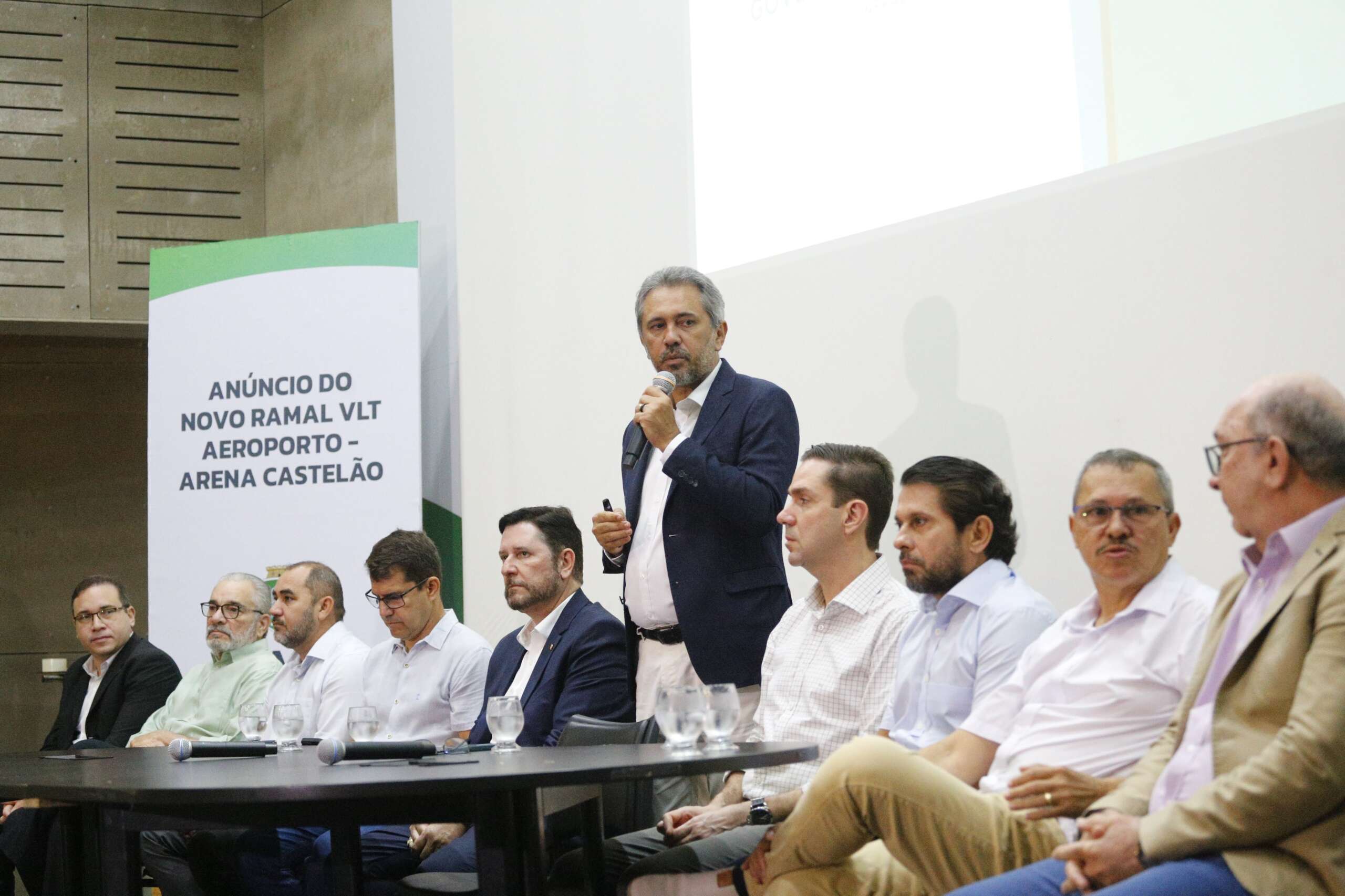 Governo do Ceará anuncia criação da linha VLT Aeroporto-Castelão