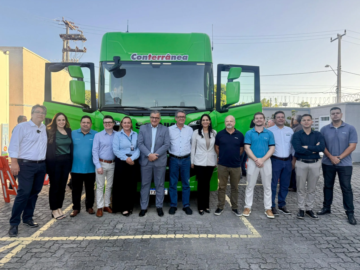 Cegás e Scania apresentam caminhão 100% movido a GNV com biometano no Ceará