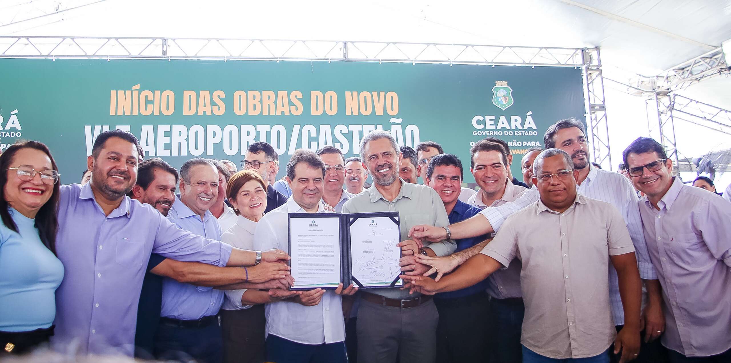 Governador Elmano de Freitas assina ordem de serviço para início das obras do VLT Aeroporto-Castelão; investimento será de R$ 180 milhões