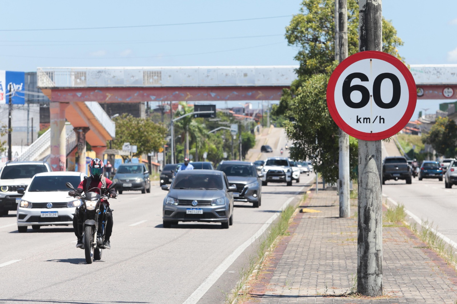 Limite de velocidade na Avenida Carlos Jereissati é reduzido para 60 km/h