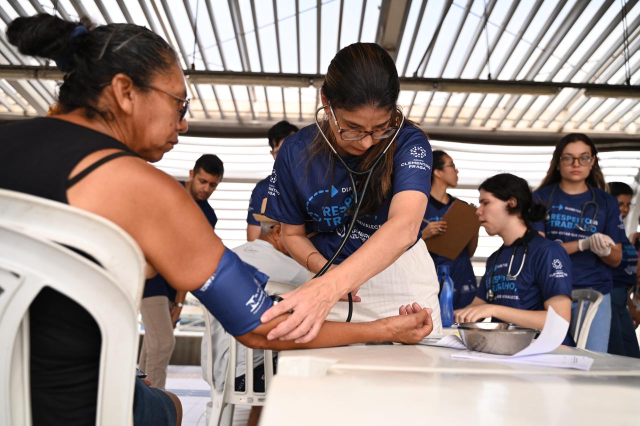 Ação gratuita na Estação Parangaba mobiliza população contra a diabetes