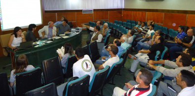 Semace recebe criadores de pássaros para discutir a fiscalização do setor