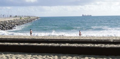 23 trechos indicados para banho nas praias de Fortaleza