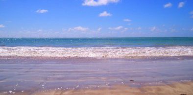 Todas as praias da zona centro estão próprias para banho